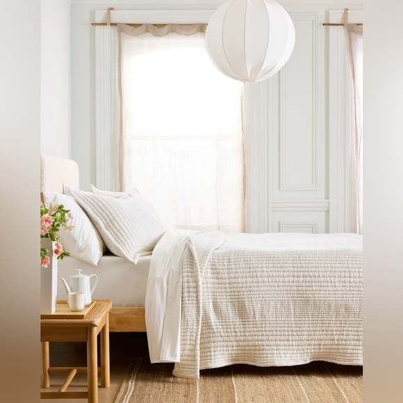 NWT Queen Organic Cotton Channel Stitch Coverlet in Undyed - Picture 3 of 7